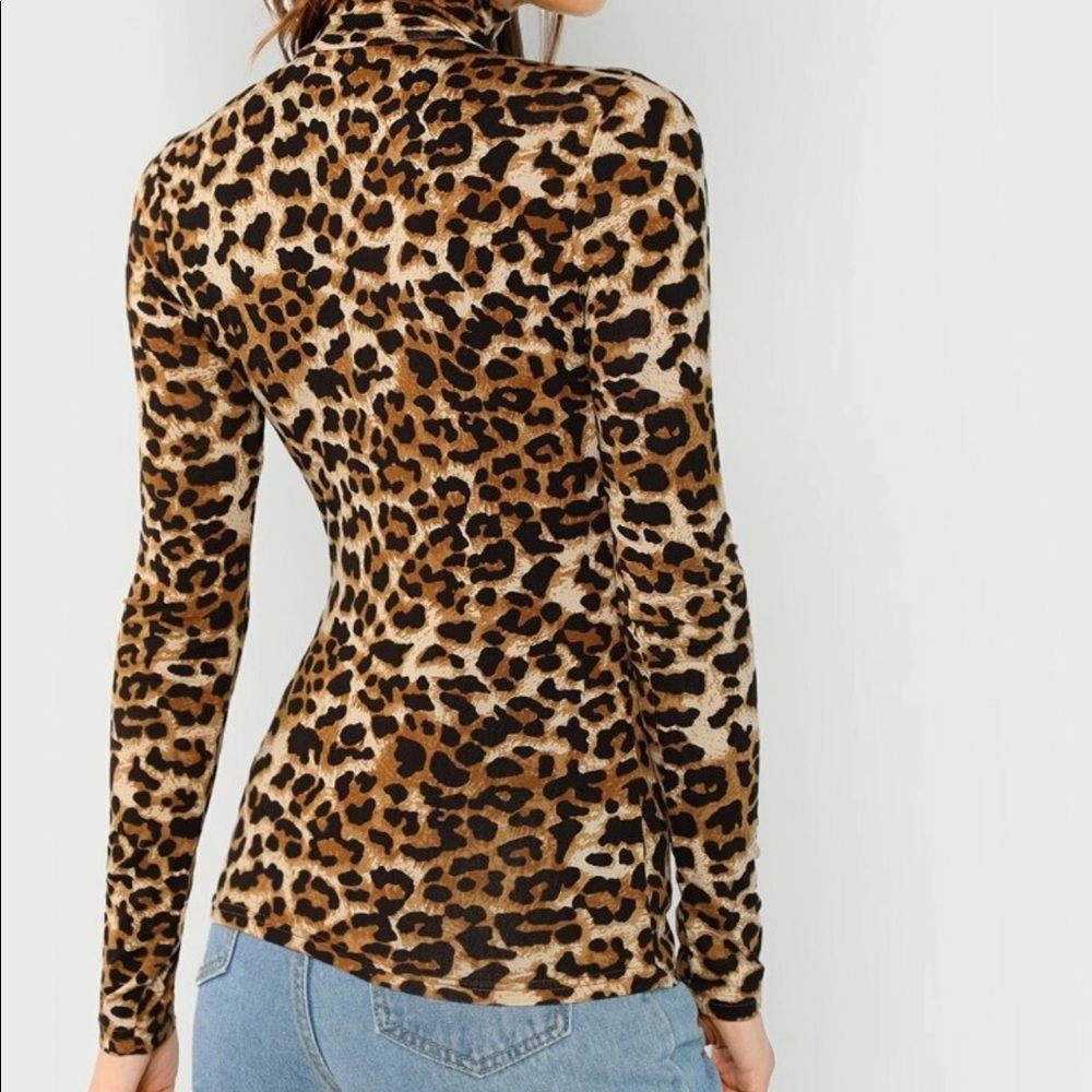 High Neck Leopard Top - Picture 3 of 5